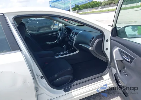 2014 Nissan Altima 2.5 S из США, поврежденный, VIN 1N4AL3AP8EN230605